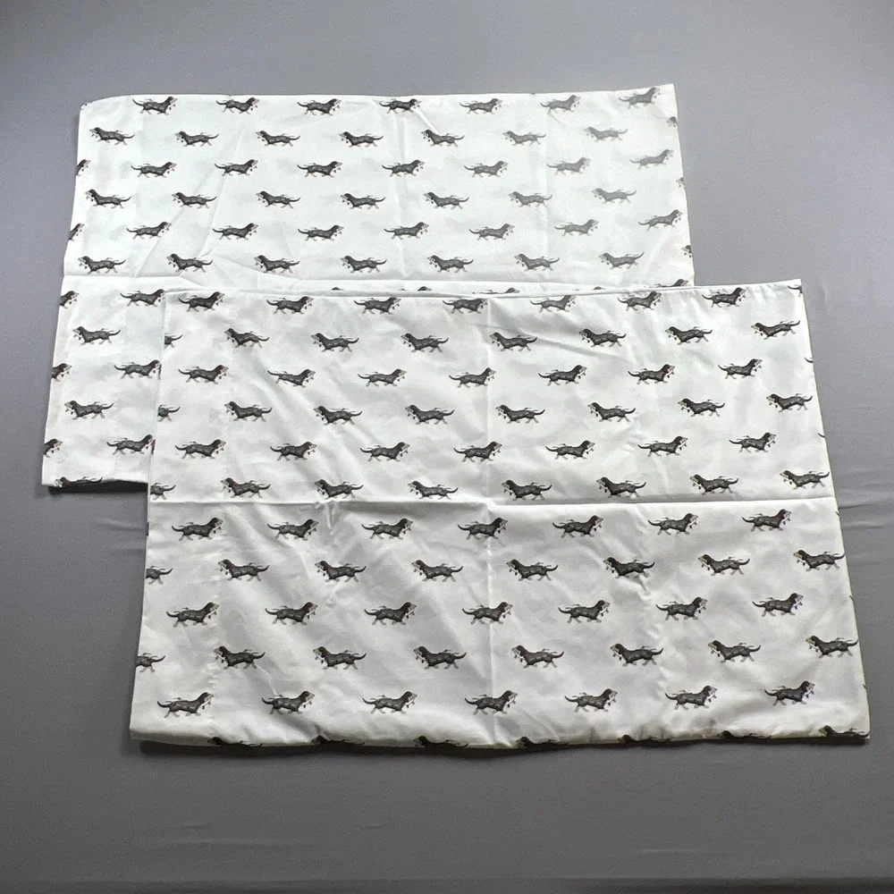 Set Of 2 Kensie Home Standard Pillow Sham White Dachshund Dogs Printed 20